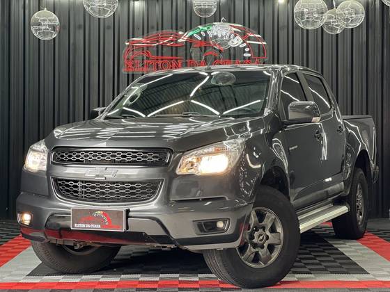 CHEVROLET S10 2.4 ADVANTAGE 4X2 CD 8V FLEX 4P MANUAL CHEVROLET S10 2.4 ADVANTAGE 4X2 CD 8V FLEX 4P MANUAL